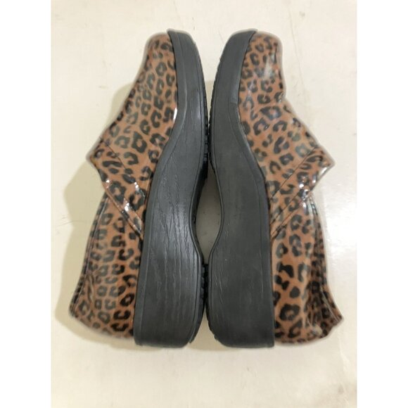 Leopard Print Women's Mules - Picture 6 of 8